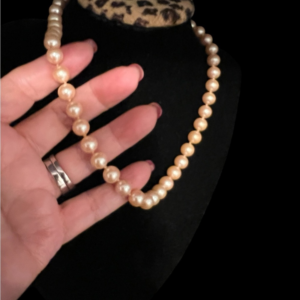 Elegant Gold faux Pearl Necklace